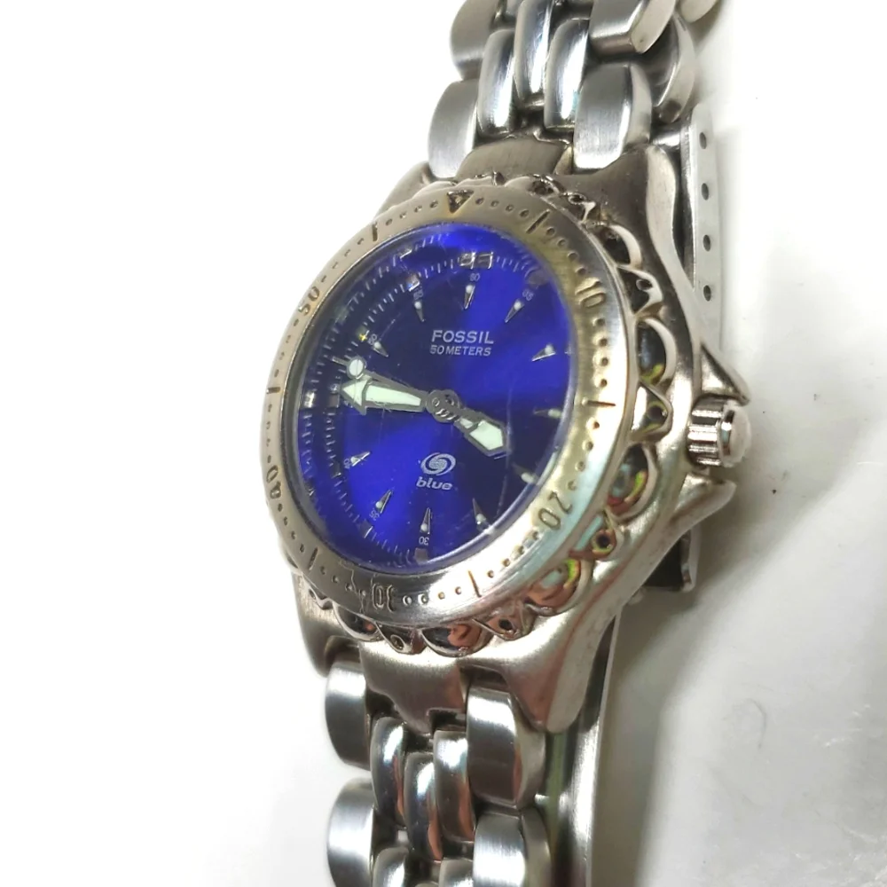 Vintage Fossil Blue AM-3099 Blue Dial Silver Watch